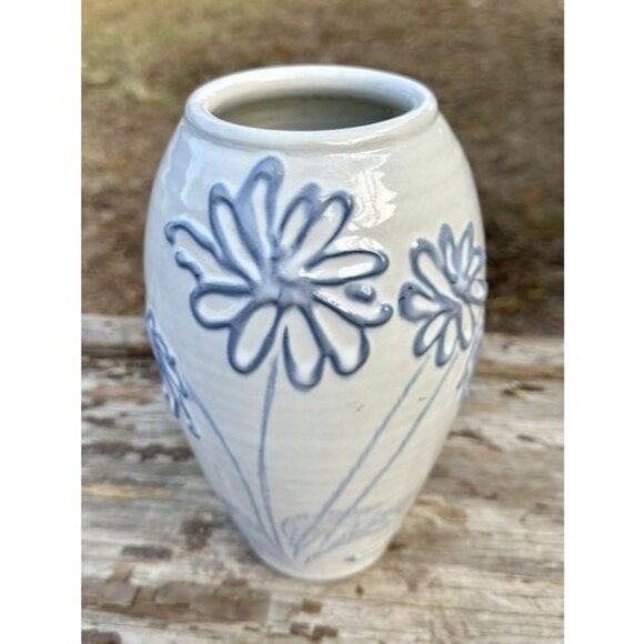 Studio Art Pottery Vase Raised Blue Flowers Cream Glaze Abstract Signed 8.75 in - Picture 3 of 16